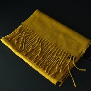 Gold Cajon Italian Scarf